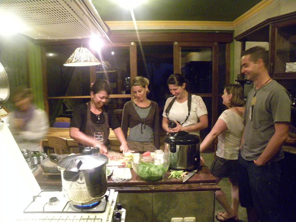 Saudara Home Ubud エクステリア 写真