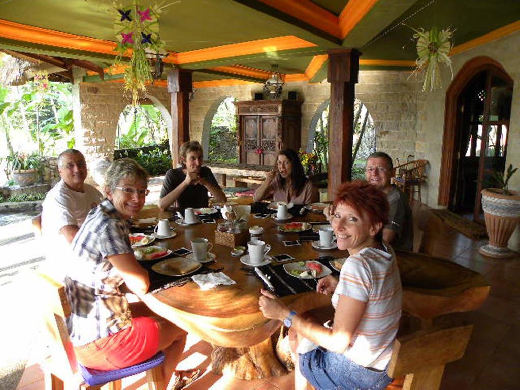 Saudara Home Ubud エクステリア 写真