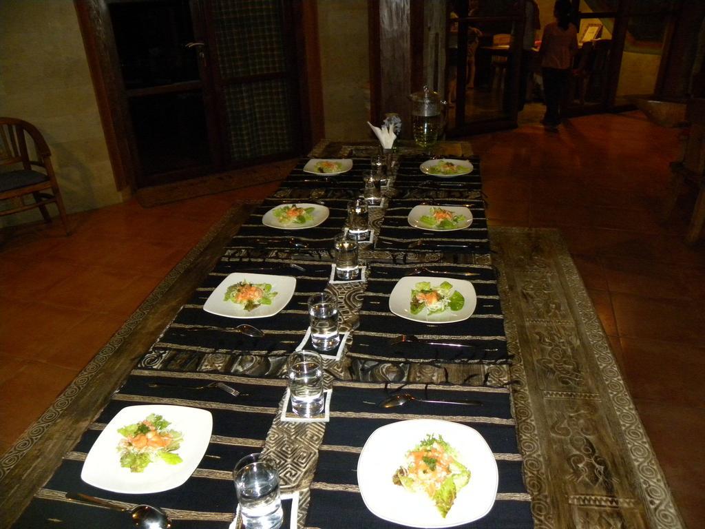 Saudara Home Ubud エクステリア 写真