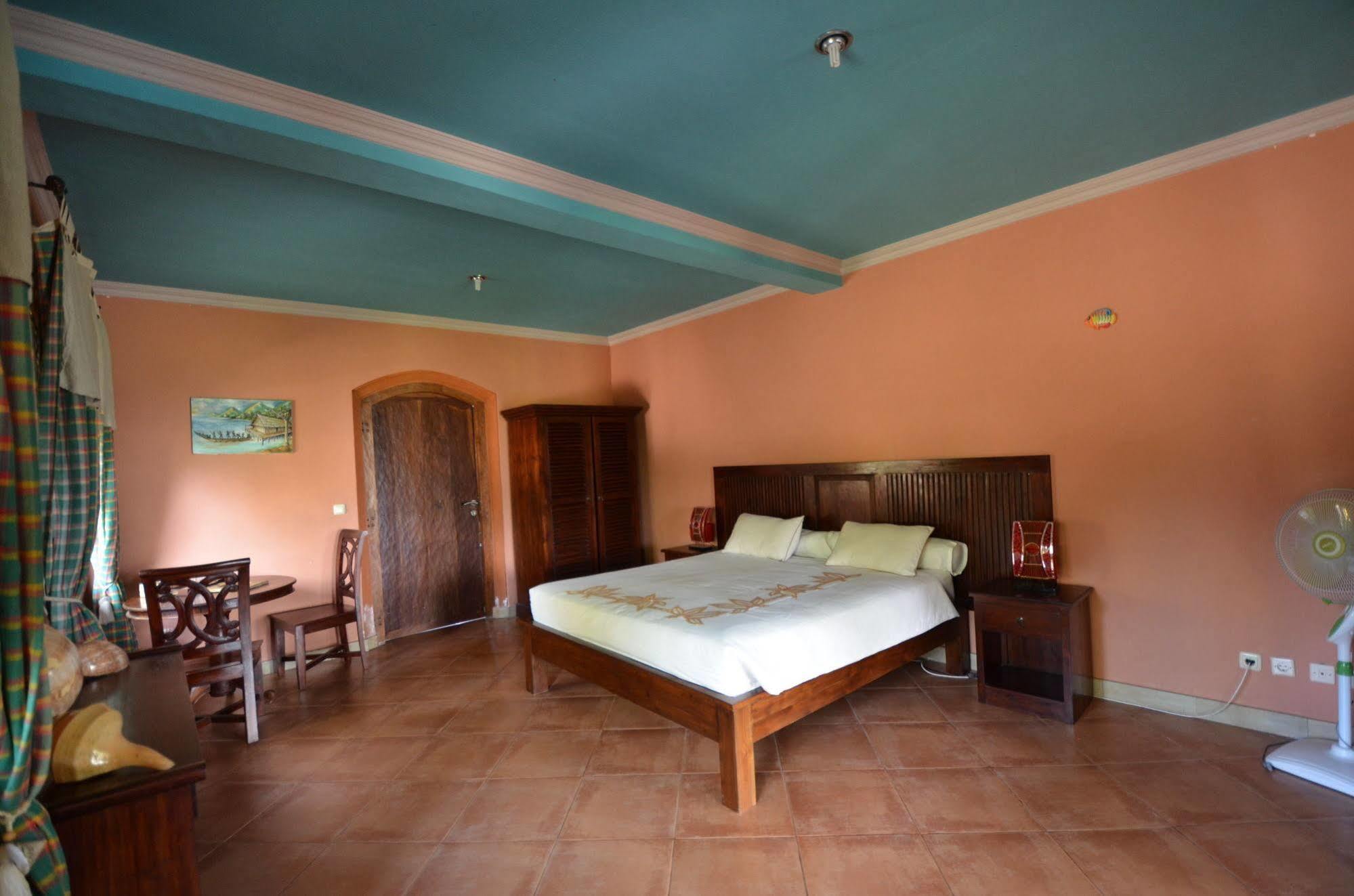 Saudara Home Ubud エクステリア 写真