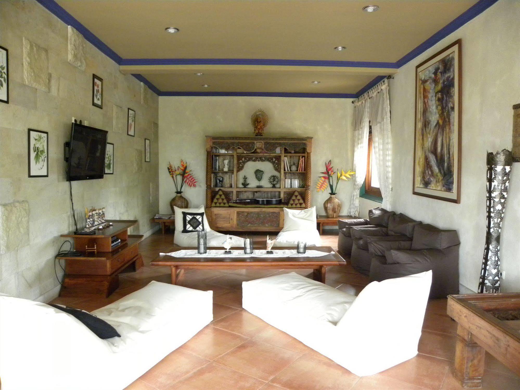 Saudara Home Ubud エクステリア 写真
