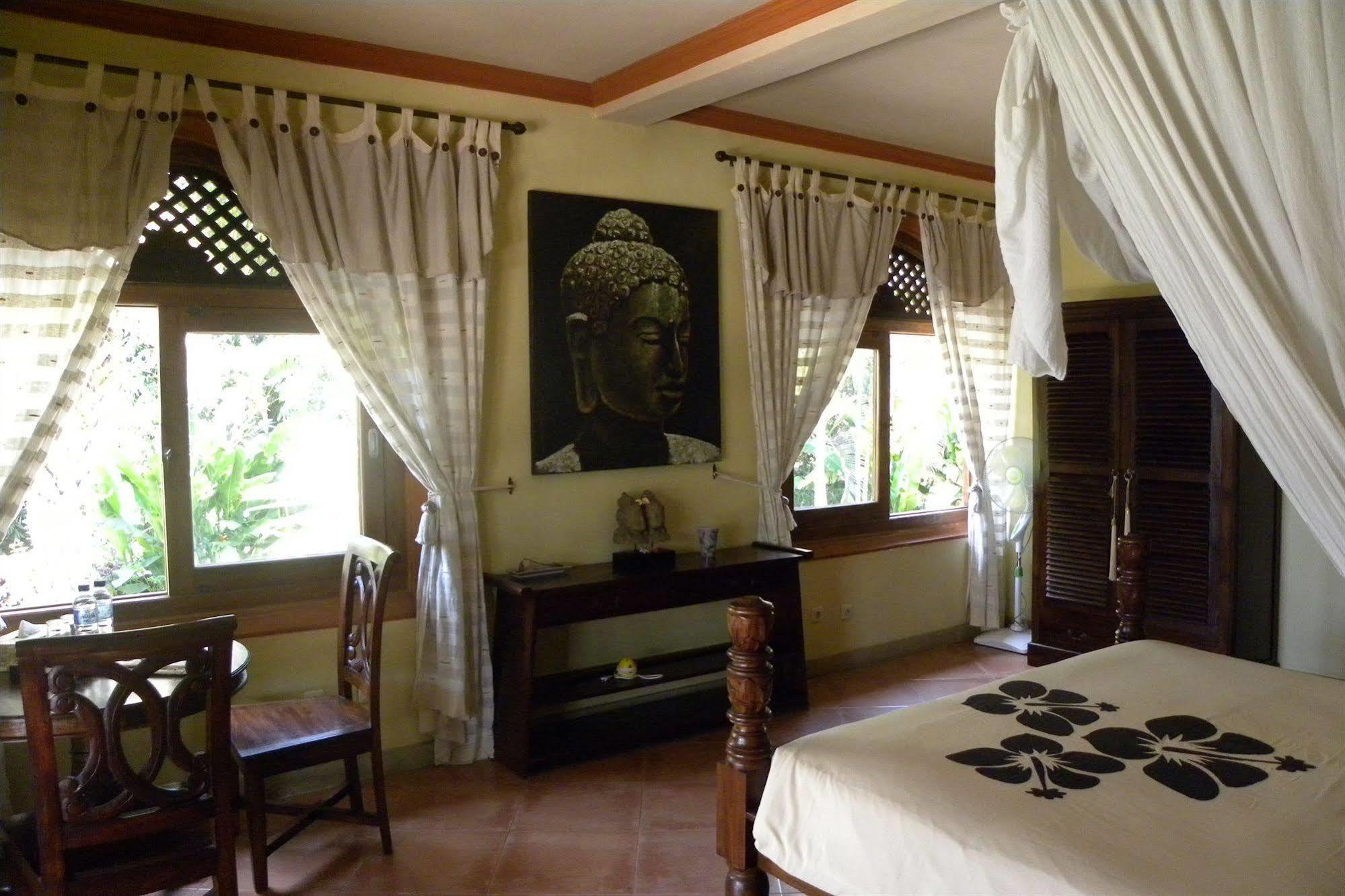 Saudara Home Ubud エクステリア 写真