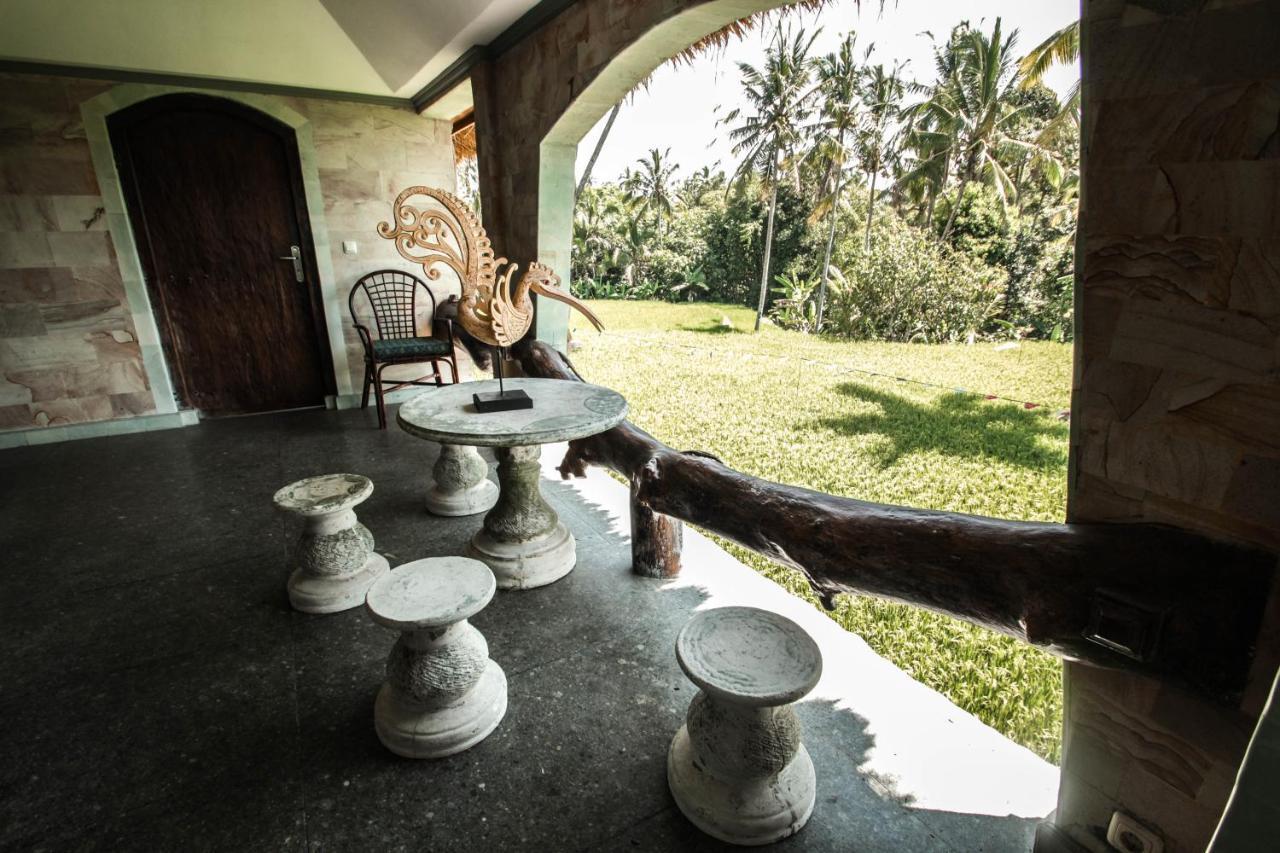 Saudara Home Ubud エクステリア 写真