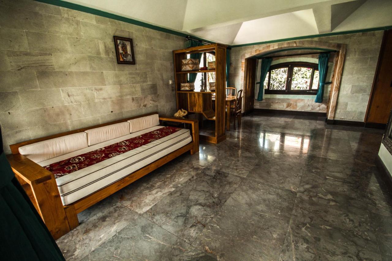 Saudara Home Ubud エクステリア 写真